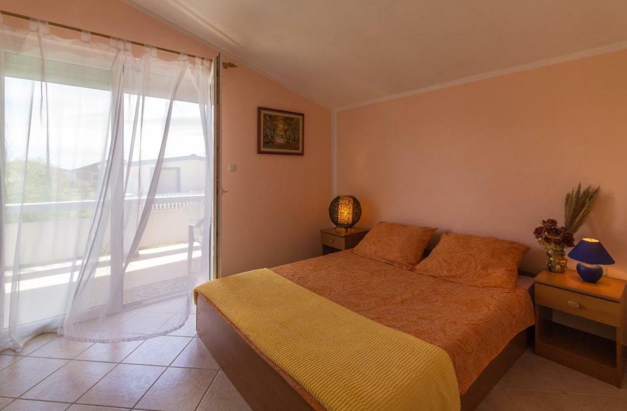 Fisa Apartments Vir Exterior photo